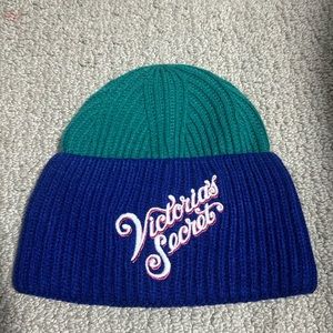 VS beanie